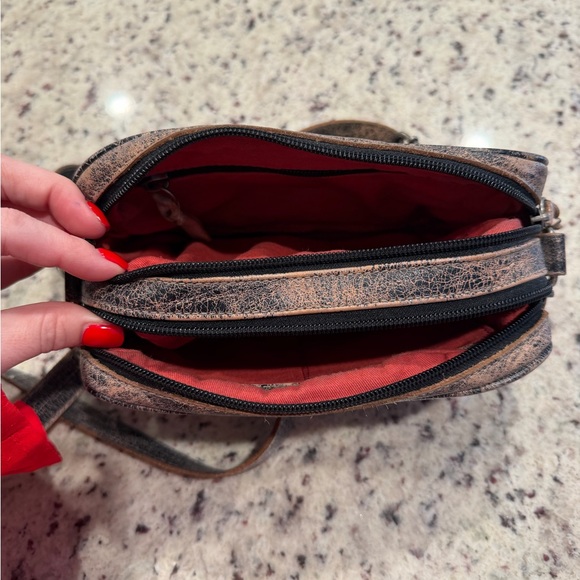 Bed Stu Shy Bag - Black Lux & Nectar Lux - NEW - Picture 3 of 3